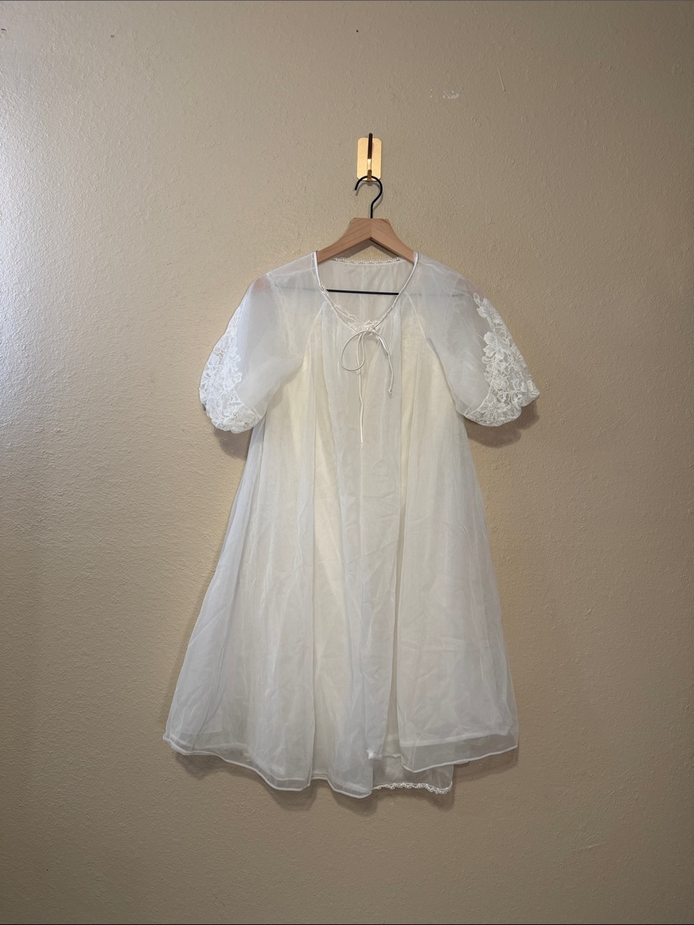Vintage Vanity Fair Nightgown 1970s Ivory With Matching Robe Nylon Size Small